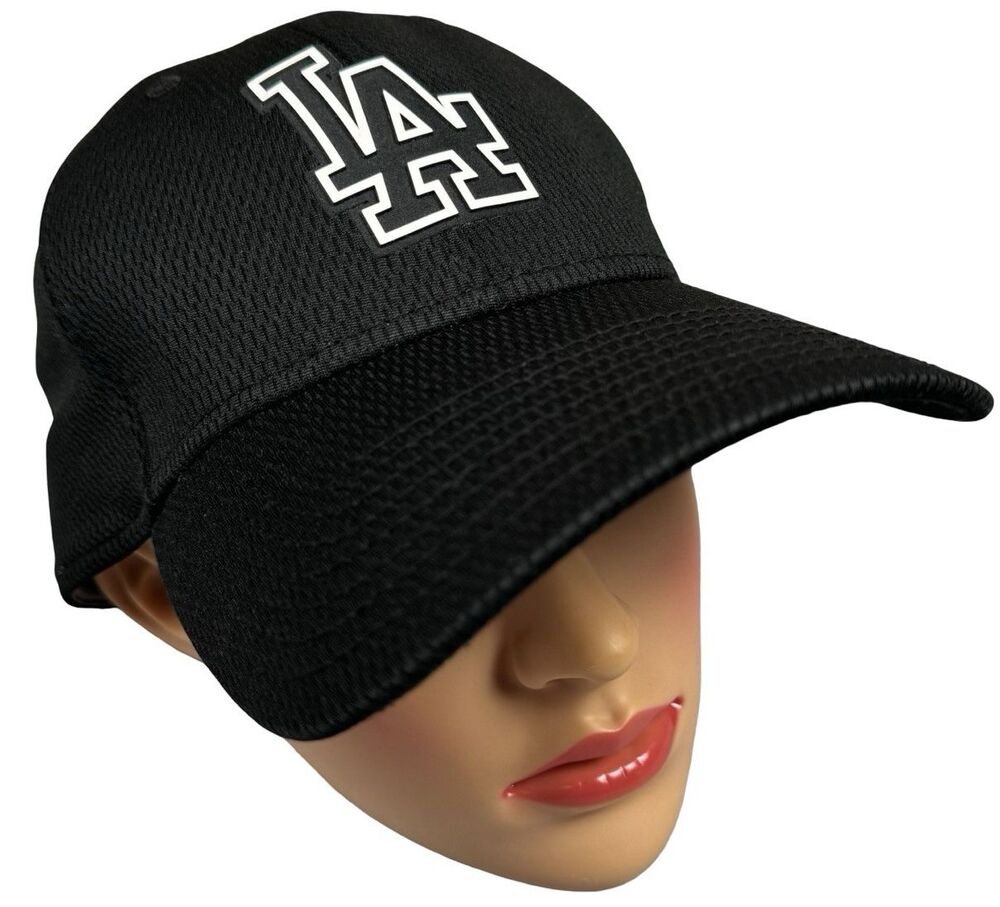 Los Angeles Dodgers Cap Hat Small Medium MLB Baseball 39Thirty New Era Black New